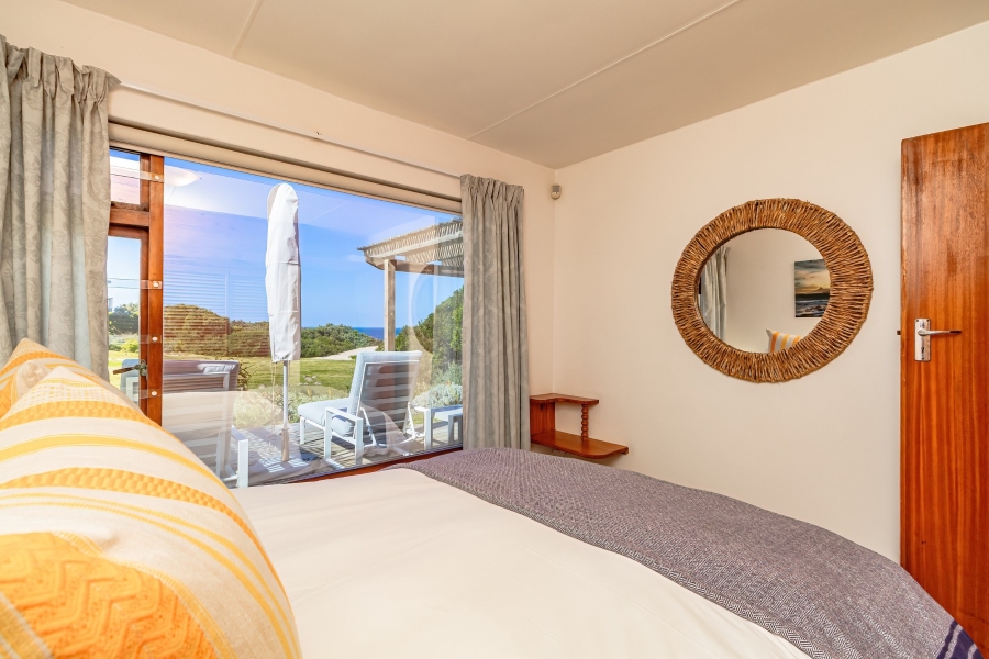 2 Bedroom Property for Sale in Keurboomstrand Western Cape